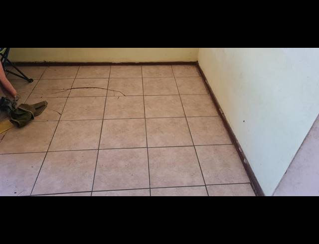 3 BEDROOM HOUSE FOR SALE IN UMLAZI C